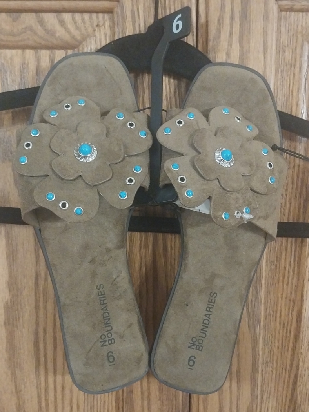 Boho Flower Sandals Slides NWT Size 6M Faux Suede Brown
